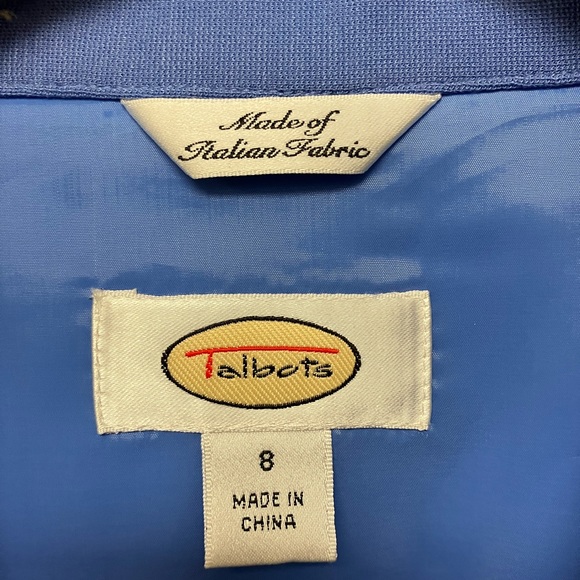 Talbots, blazer in light blue, size 8. - Picture 3 of 9